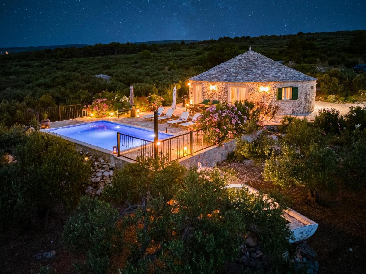 Island Getaway - Heritage House Mirce Eksteriør bilde