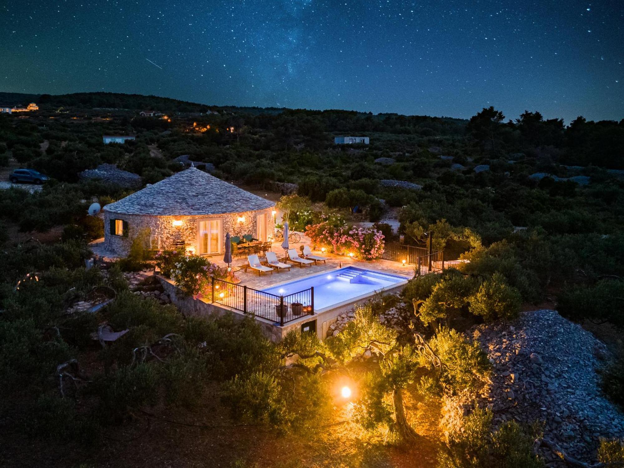 Island Getaway - Heritage House Mirce Eksteriør bilde